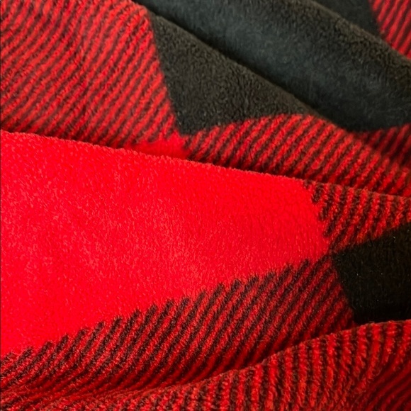 Old Navy Red and Black Checkered Fleece Long Sleeve Shirt - Picture 6 of 7